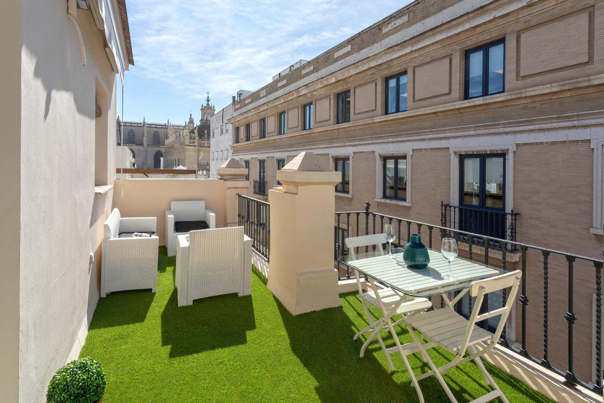 Genteel Home Giralda Seville Exterior photo